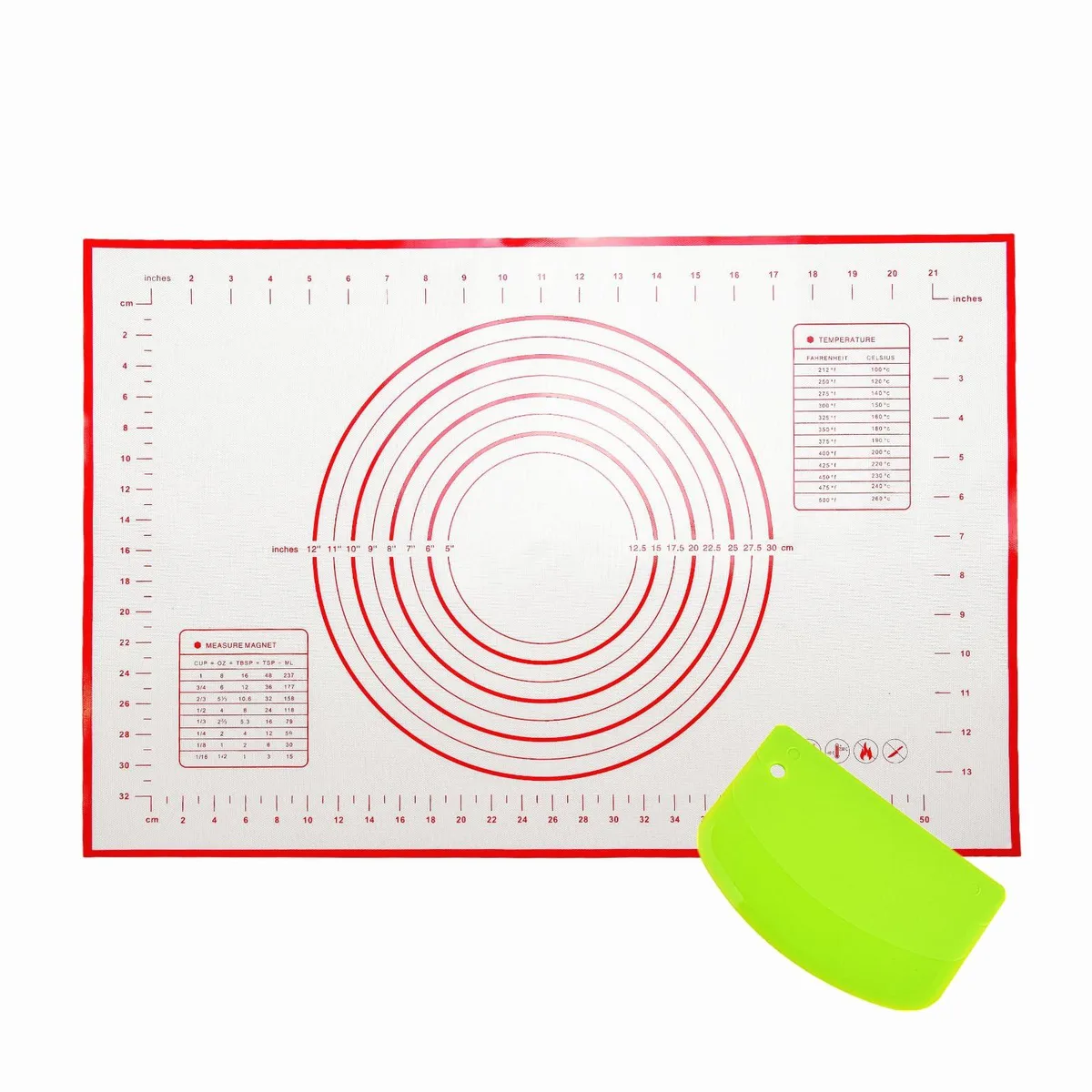 Rectangular light-coloured silicone mat with checkered pattern and a small scraper