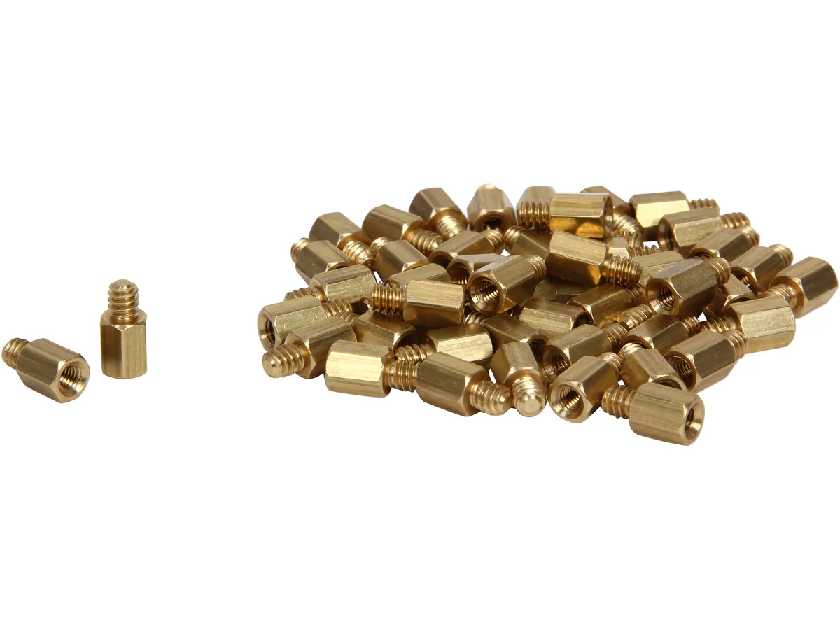 STARTECH STARTECH SCREWNUTM #6-32 to M3 Brass Standoff 50 Pack — product photo