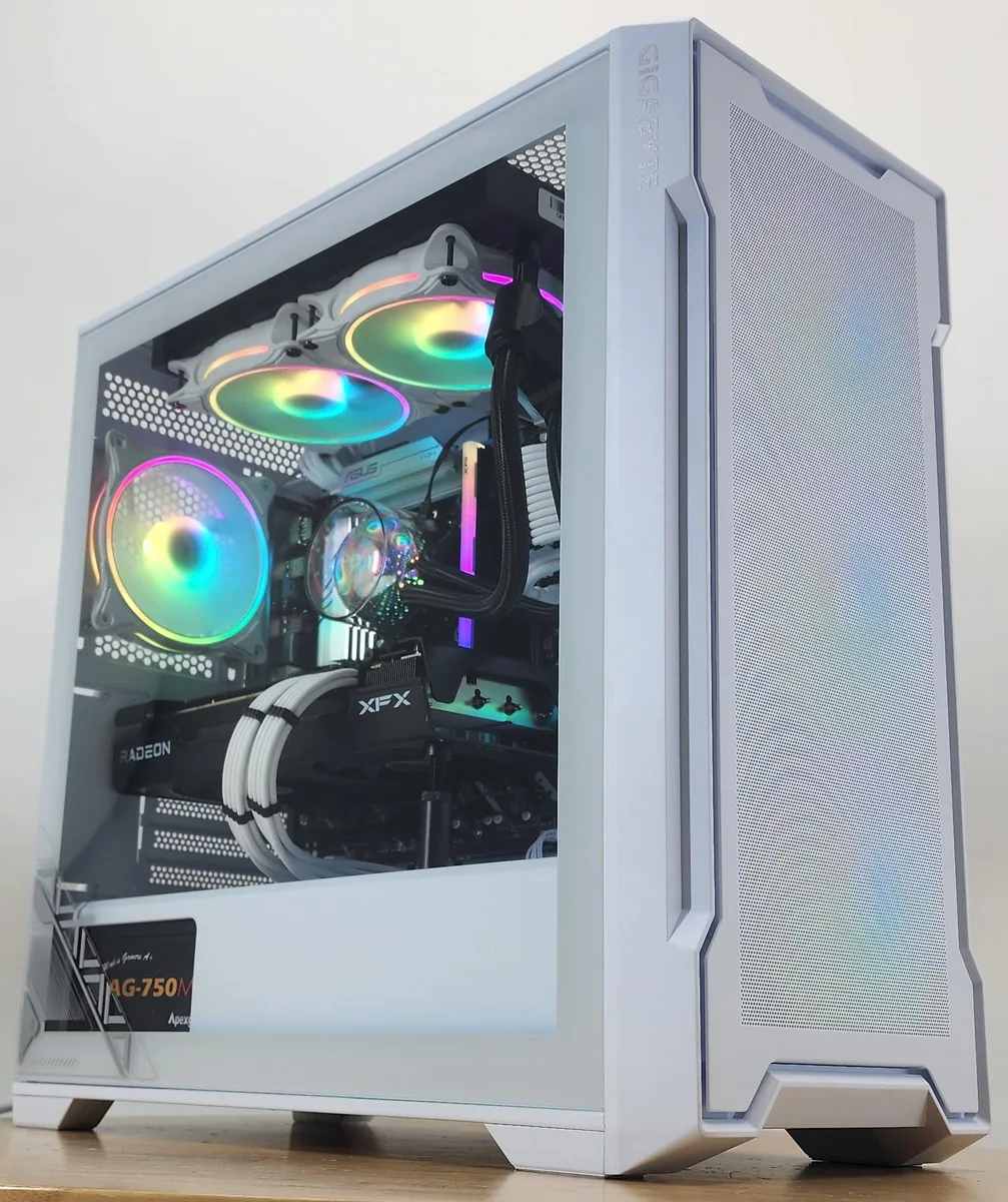 Custom Custom Gaming PC Intel Ultra 5 225F 16GB DDR5 1TB NVME RX 7600 XT 240mm AIO — product photo