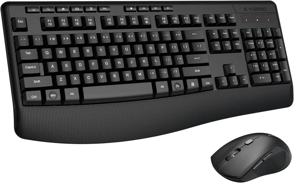 usbroway usbroway Wireless Keyboard and Mouse Combo Full-size Gaming Keyboard 2.4GHz Black — product photo