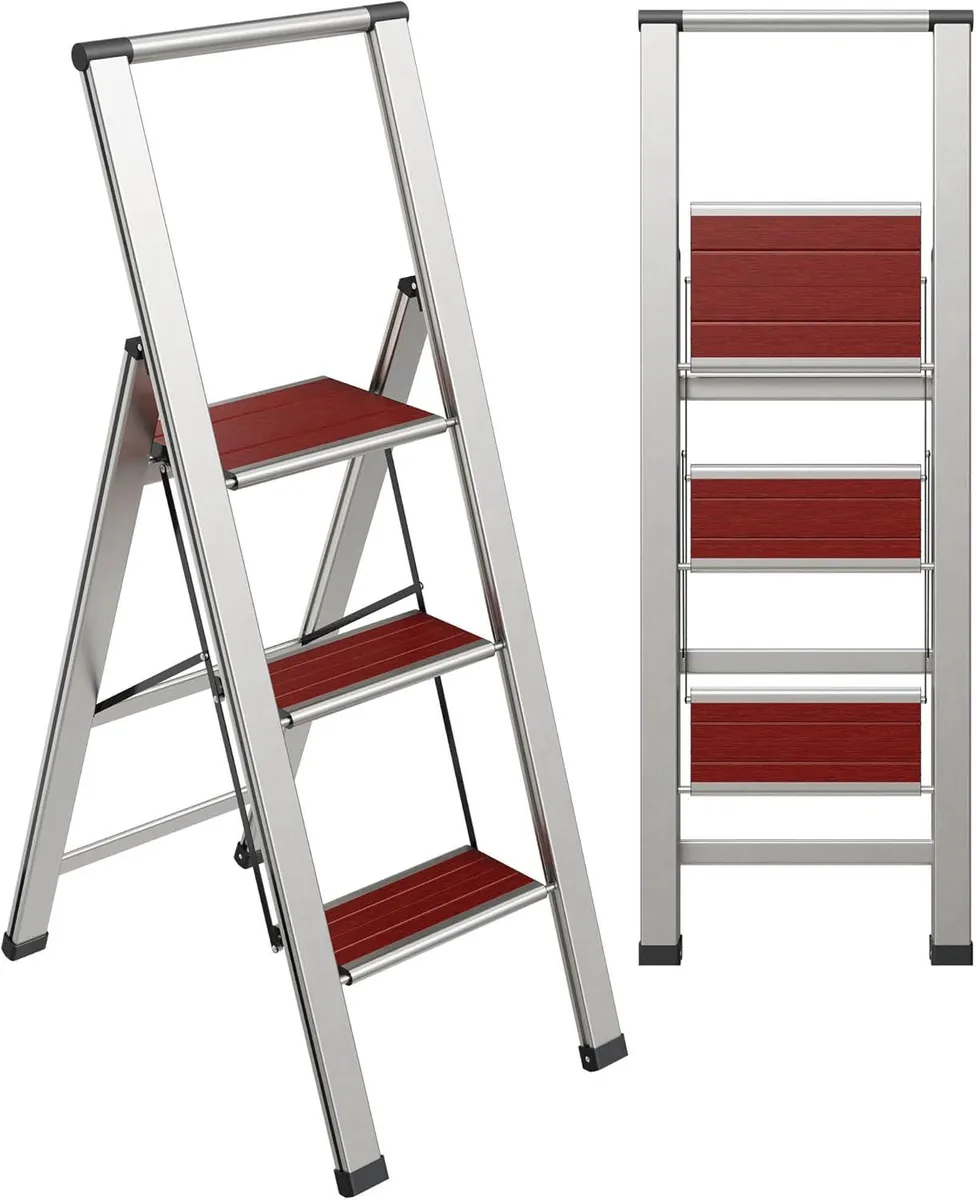 Three-step folding ladder in mahogany and silver aluminium, ultra-slim profile, brushed steps, rubber feet