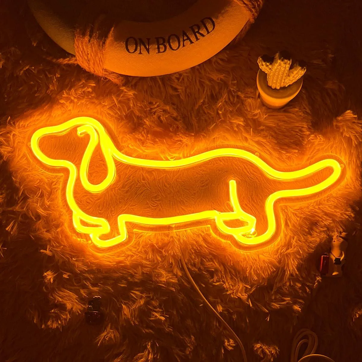 VVKOWSG VVKOWSG Dachshund LED Neon Sign Gold Yellow 15.7x7 in — product photo