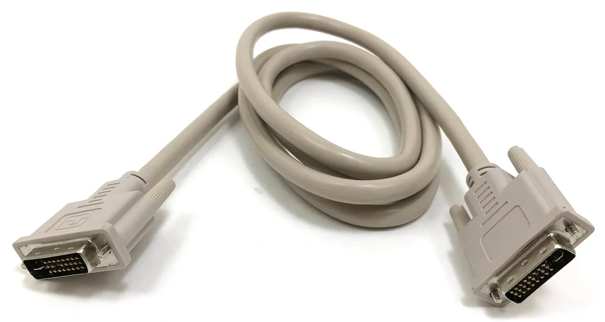 Micro Connectors Micro Connectors DVI-I Dual Link Male Cable 6 ft M05-163 — product photo