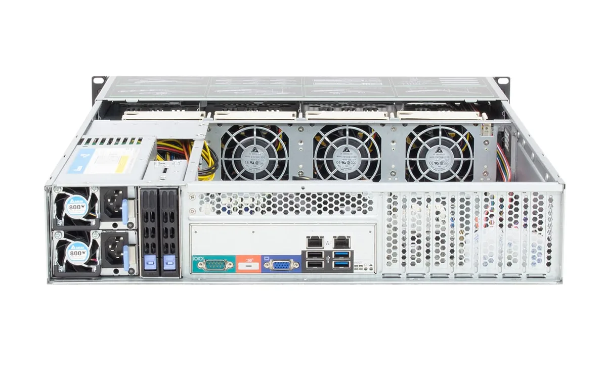 Shenzhen Macase Technology Co., Ltd., Shenzhen Macase Technology Co., Ltd. 2U 8-bay 6Gb/s SAS/SATA server chassis — product photo