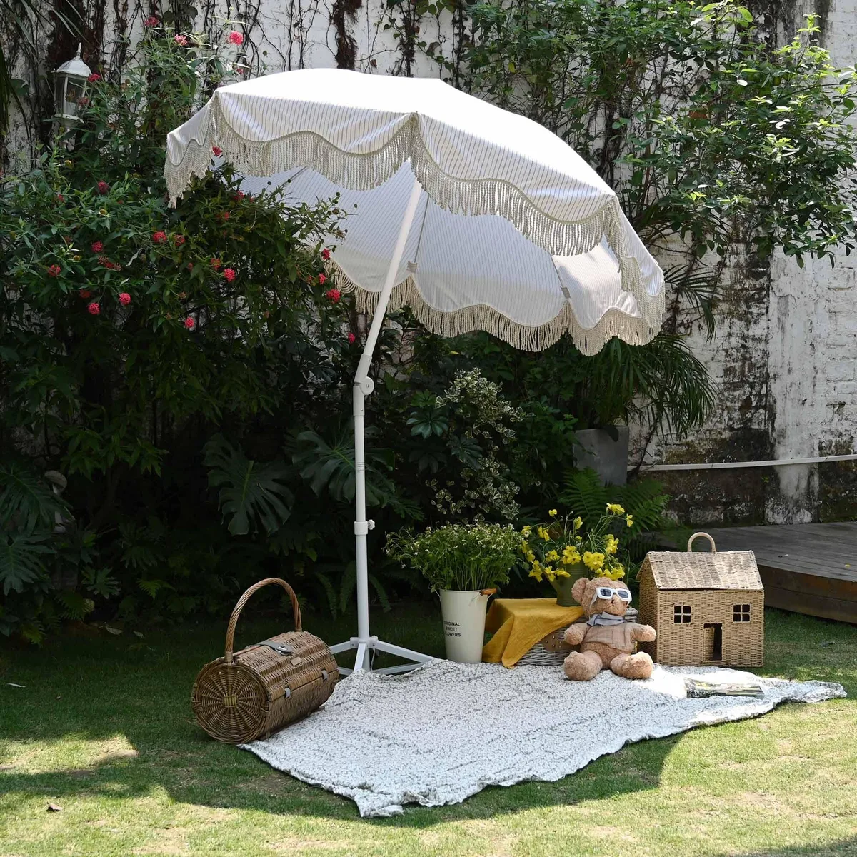 Yescom USA, Inc. Yescom USA, Inc. 07UMBUSF060-F6CRS-07S 6ft Patio Umbrella with Stand — product photo