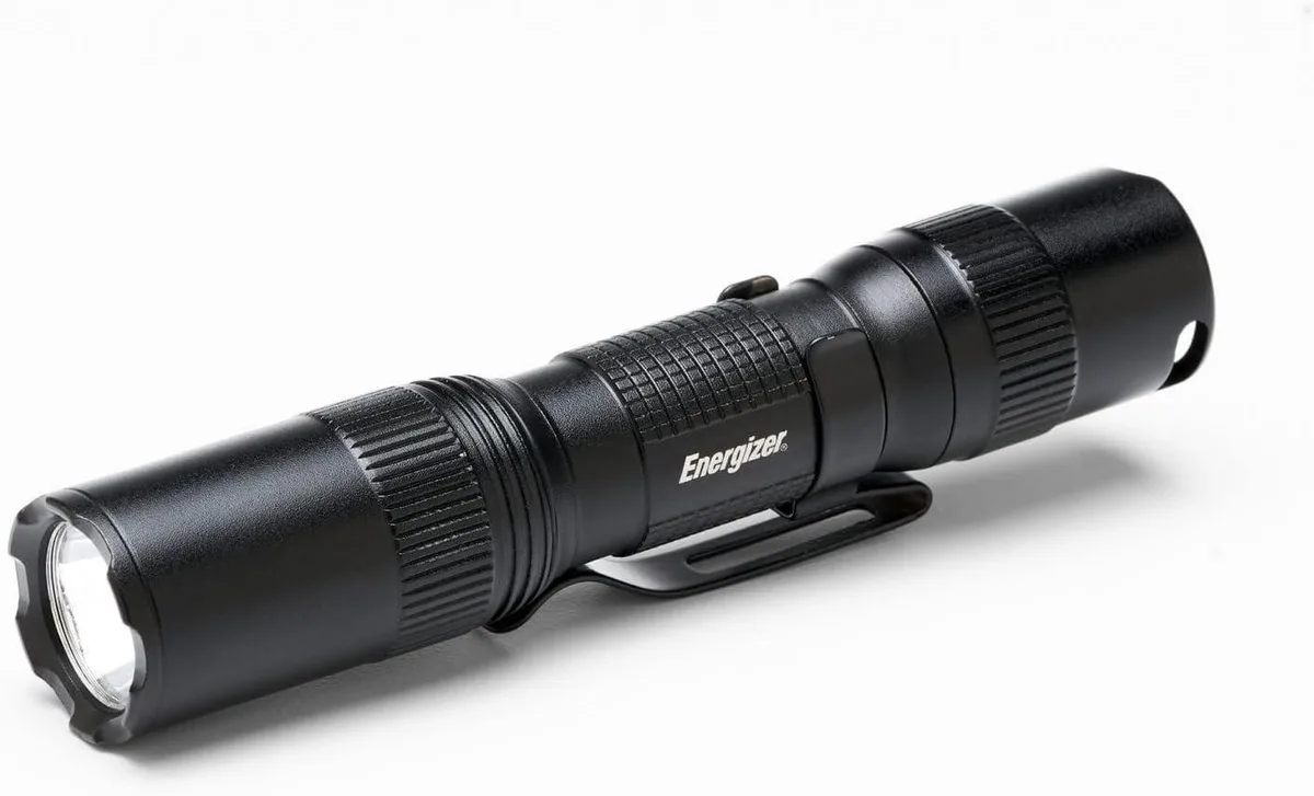 Compact aluminium tactical flashlight with pocket clip