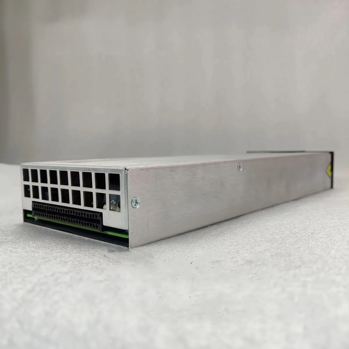 Supersuperuncle Supersuperuncle ZHR483KG 3000W server power supply — product photo