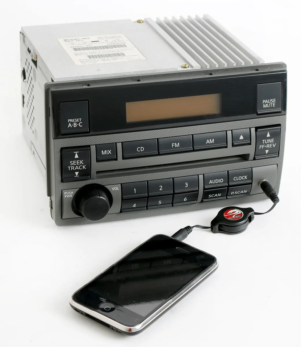 1 Factory Radio 1 Factory Radio 28185ZB00A Frost receiver AM FM CD Aux 2005-2006 Nissan Altima — product photo