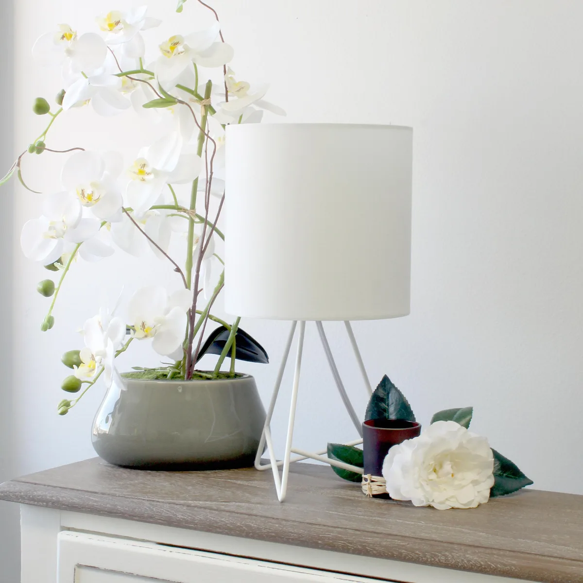 Simple Designs Simple Designs Down to the Wire Table Lamp, White with White Shade — product photo