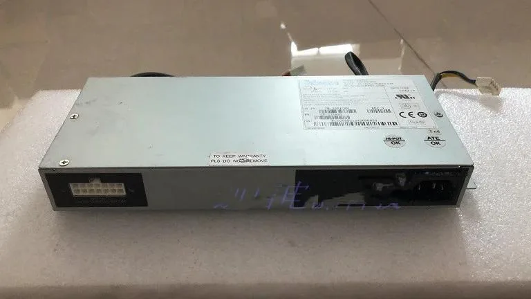 Supersuperuncle Supersuperuncle FSP275-2F01 275 W Server Power Supply — product photo