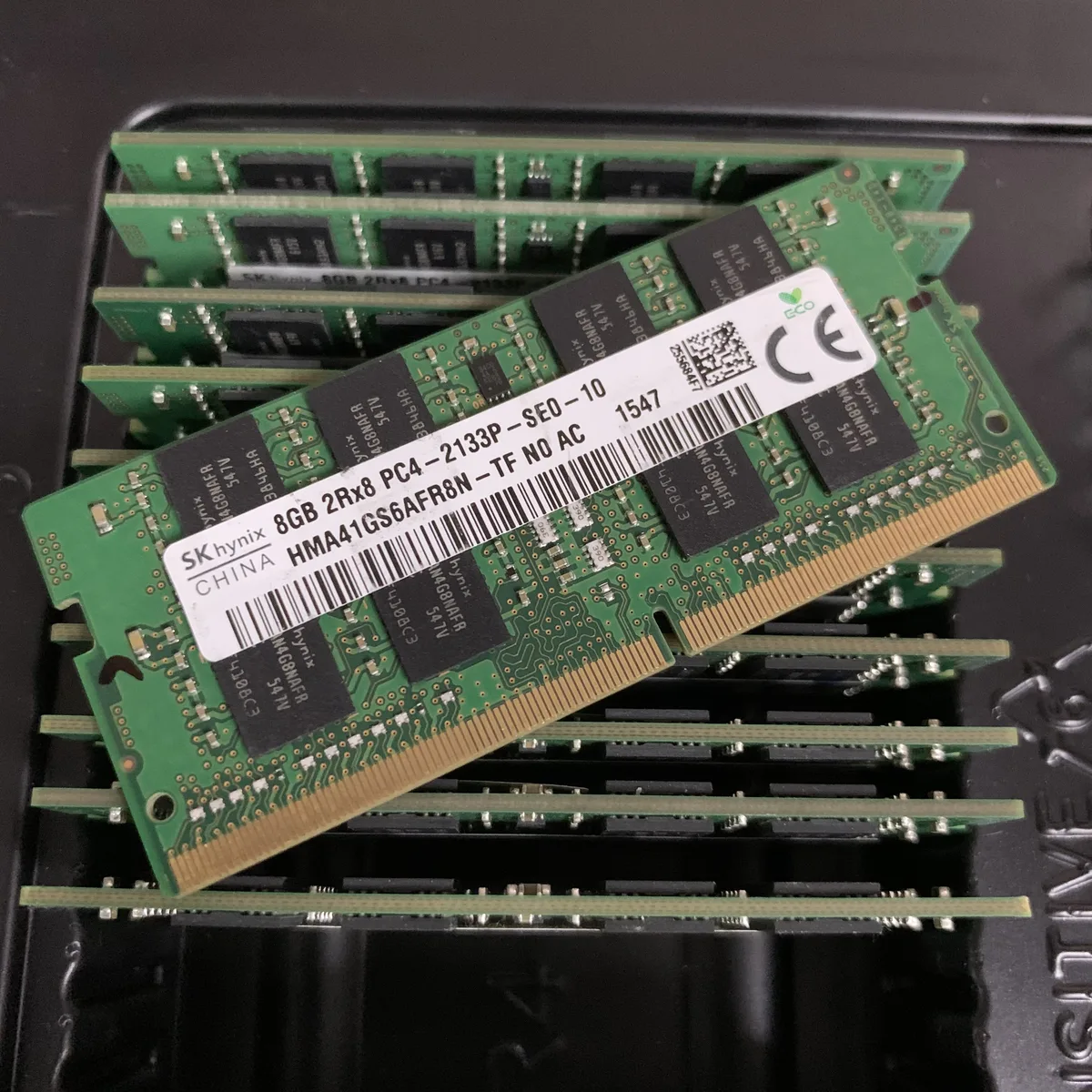 SK hynix SK hynix HMA41GS6AFR8N-TF 8GB DDR4-2133 CL15 1.2V SODIMM laptop RAM — product photo