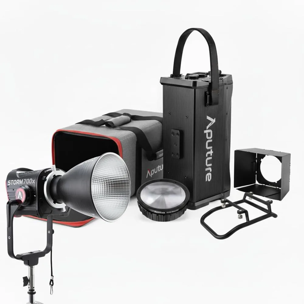 Aputure Aputure STORM 700x Cine Kit 700W tunable white LED monolight — product photo