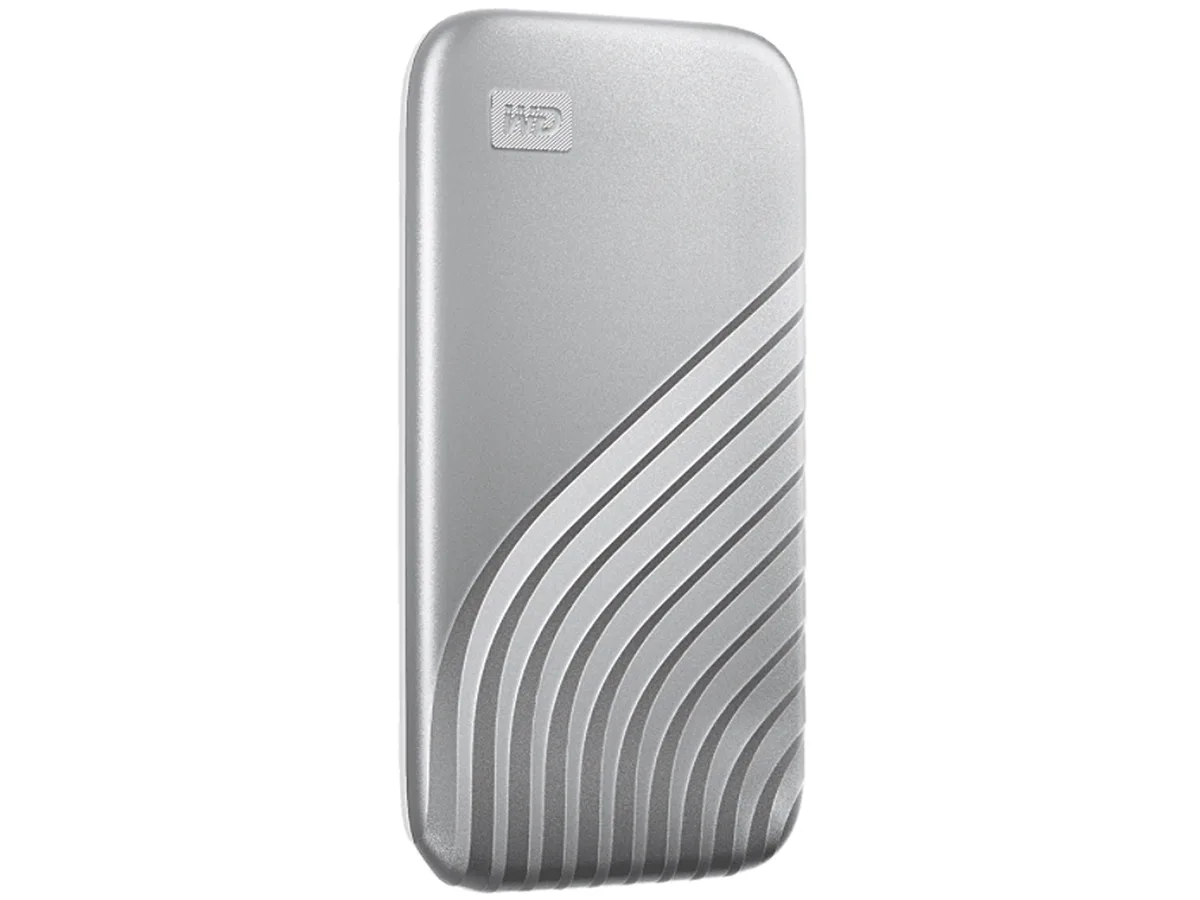 SanDisk SanDisk WDBAGF0010BSL-WESN 1TB portable SSD — product photo