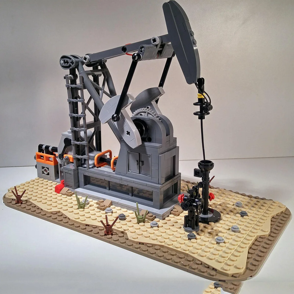 Multi-colour plastic oil pump jack model, 474 pieces