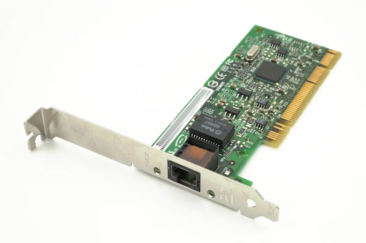 Intel Intel Pro 1000MT Single Port PCI Network Card C39226-002/003 — product photo