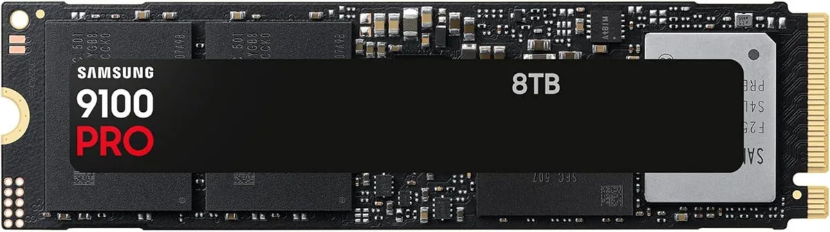 SAMSUNG SAMSUNG 9100 PRO MZ-VAP8T0BW 8TB internal SSD — product photo