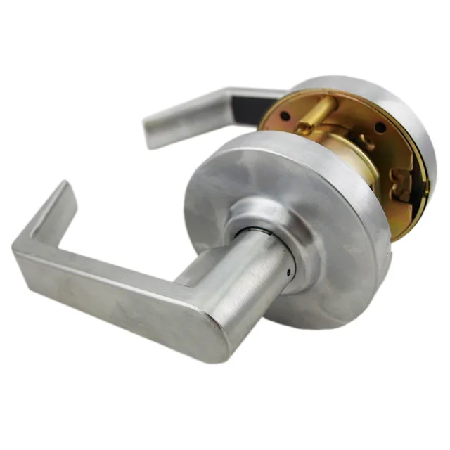 MAXTECH MAXTECH LKLE13013-26D Satin Chrome Passage Lever Door Lock — product photo