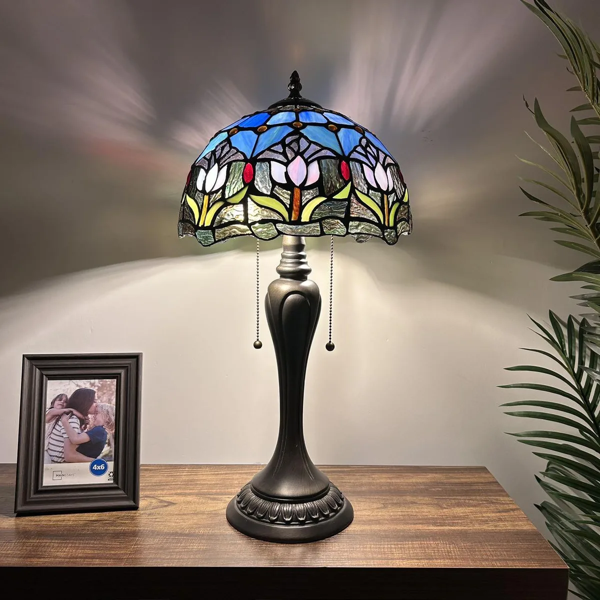 XIN CHENG TIFFANY LIGHTING XIN CHENG TIFFANY LIGHTING Table Lamp Blue Purple Stained Glass Tulips 12"W 22"H — product photo