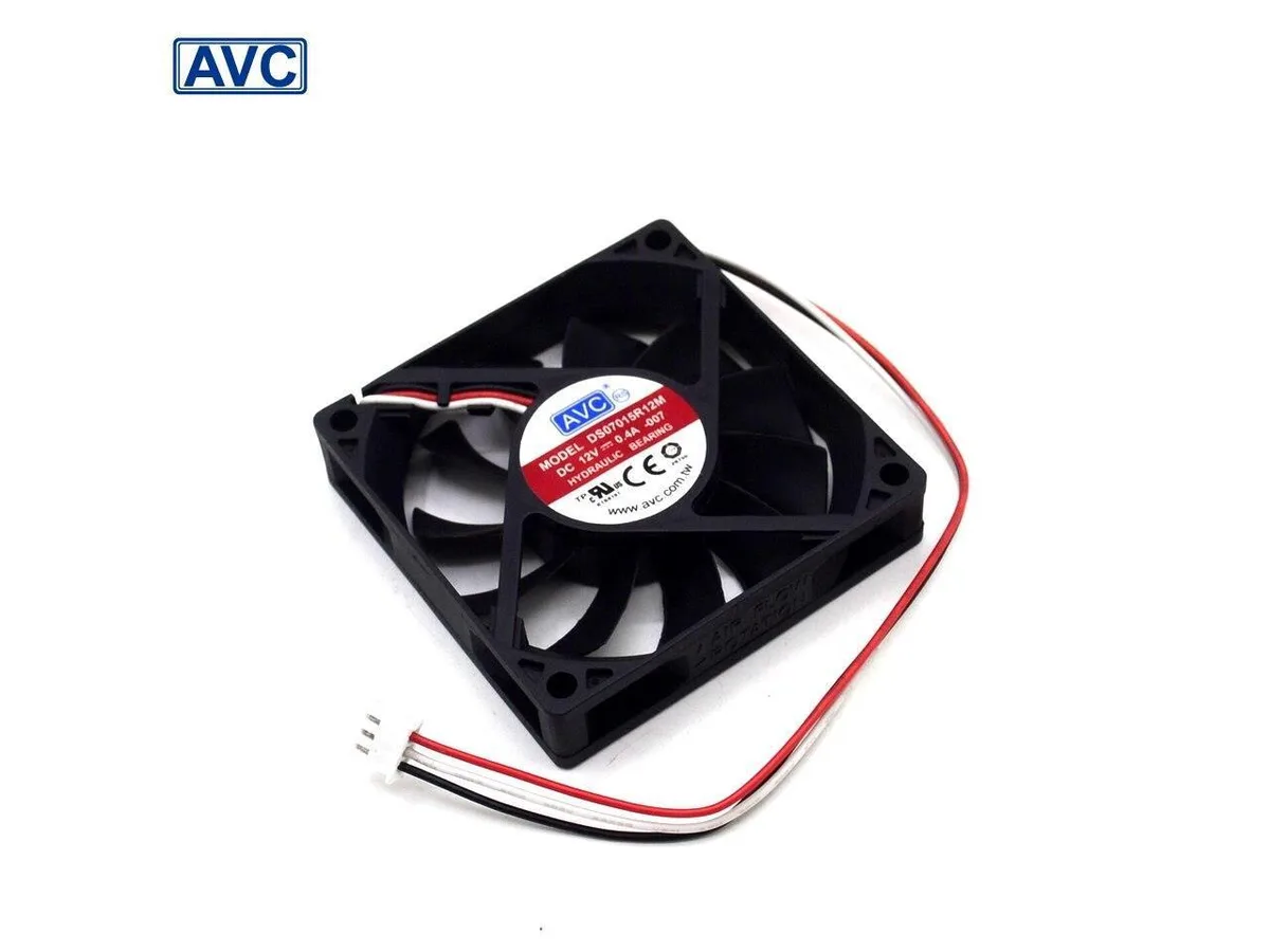 Fans Fans DS07015R12M 7015 70x70x15mm 12V .4A 3-wire case fan — product photo