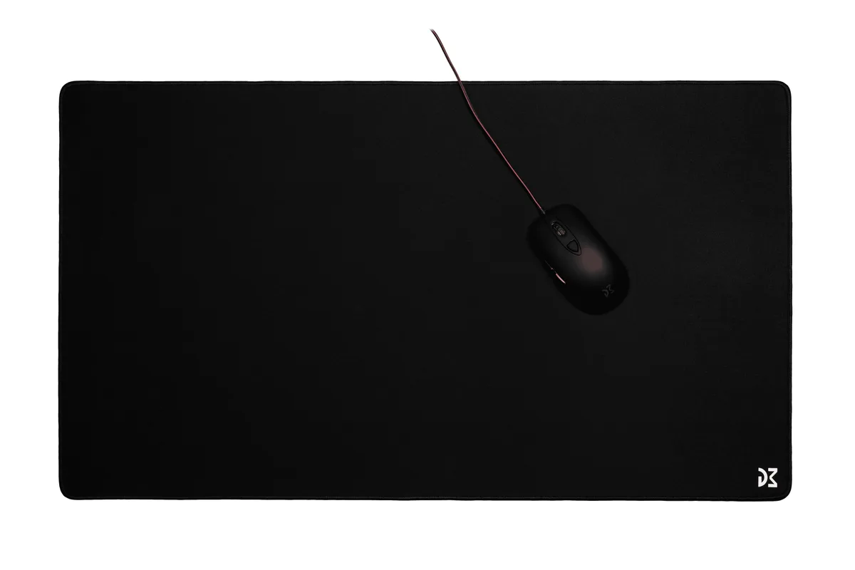 Dream Machines Dream Machines DM PAD XL Mouse Pad 31.5 x 17.7 x 0.11 in Black — product photo