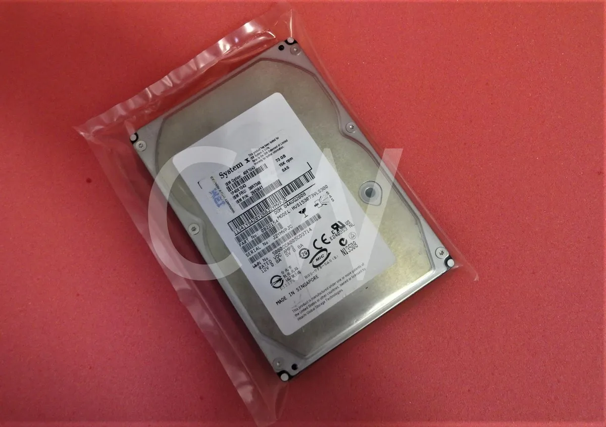 IBM IBM HUS153073VLS300 73GB 15000RPM 3.5" SAS internal hard drive — product photo