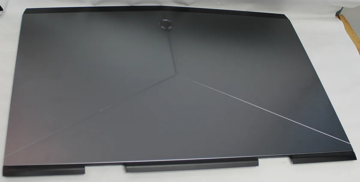 DELL DELL Alienware 17 R4 17.3" LCD Lid Back Cover No Tobii W26JV — product photo