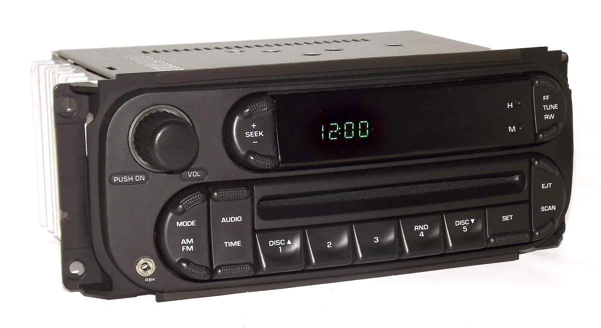 1 Factory Radio 1 Factory Radio P05091506AG Receiver 2002-2007 Digital RBK Aux 3.5mm — product photo