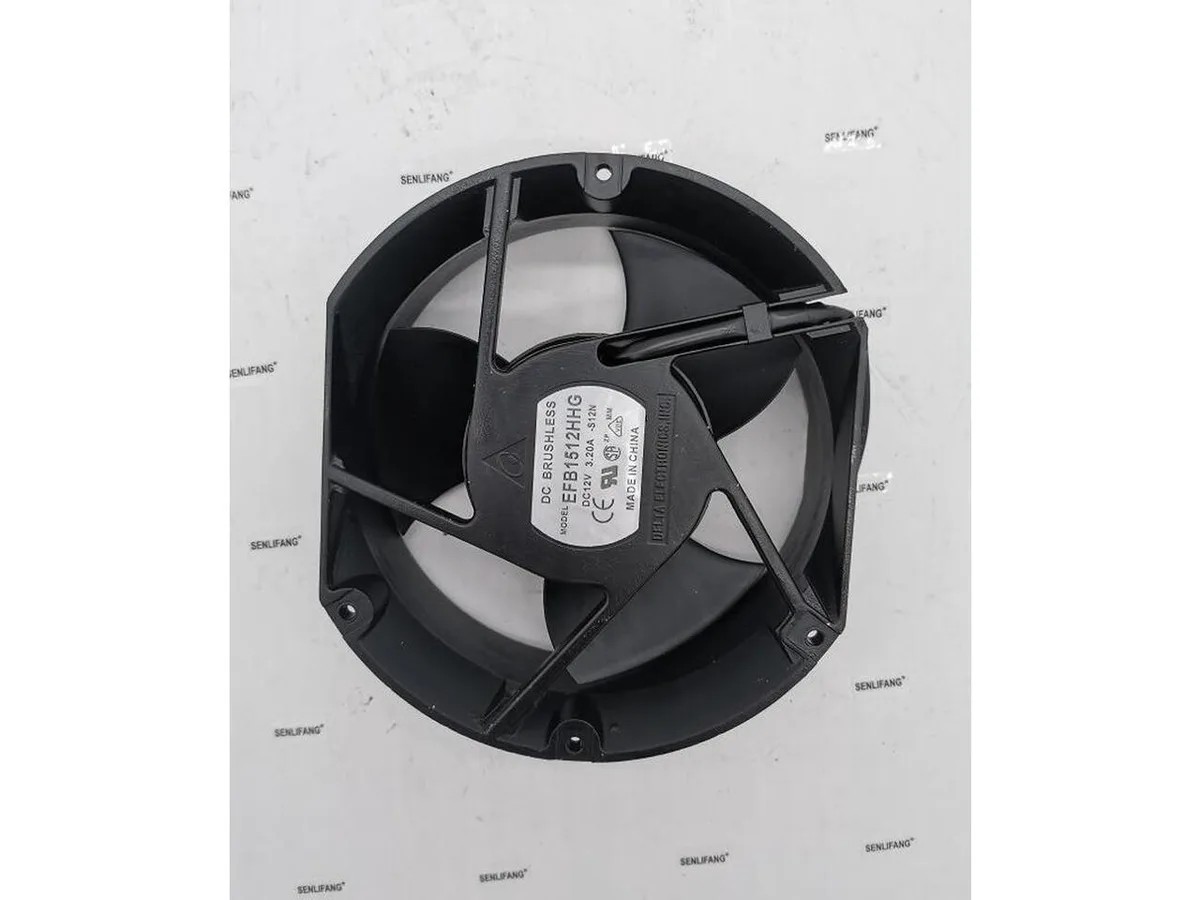 Fans Fans EFB1512HHG S12N 12V 3.20A 3-wire case fan — product photo