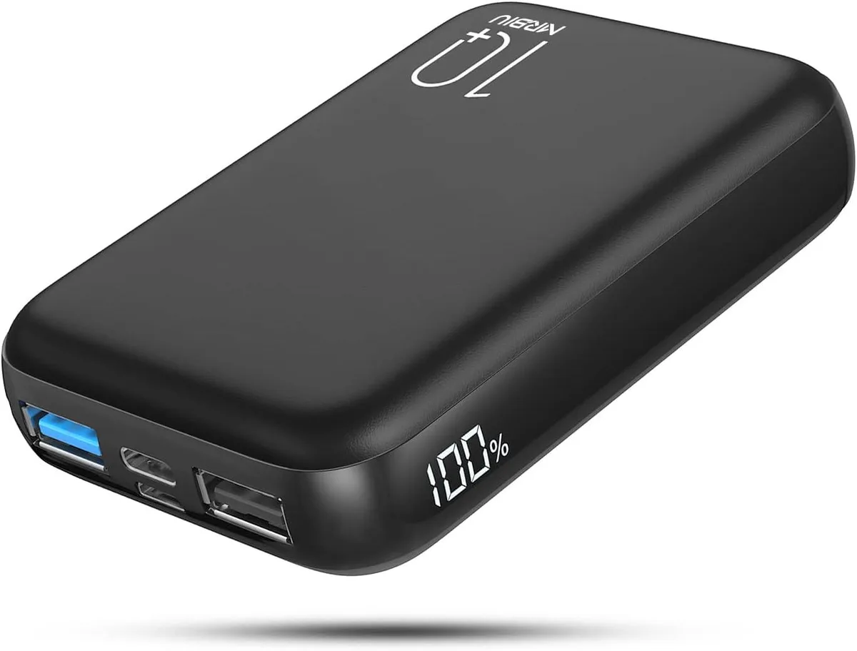 PISKEKAT PISKEKAT 10000mAh Power Bank Dual USB LCD Charger — product photo