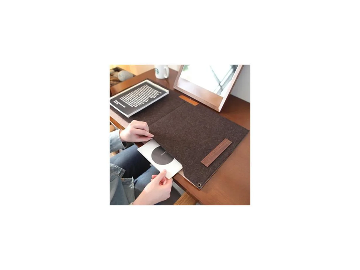LUOM LUOM Felt MousePad Large 24.8x13 Brown — product photo