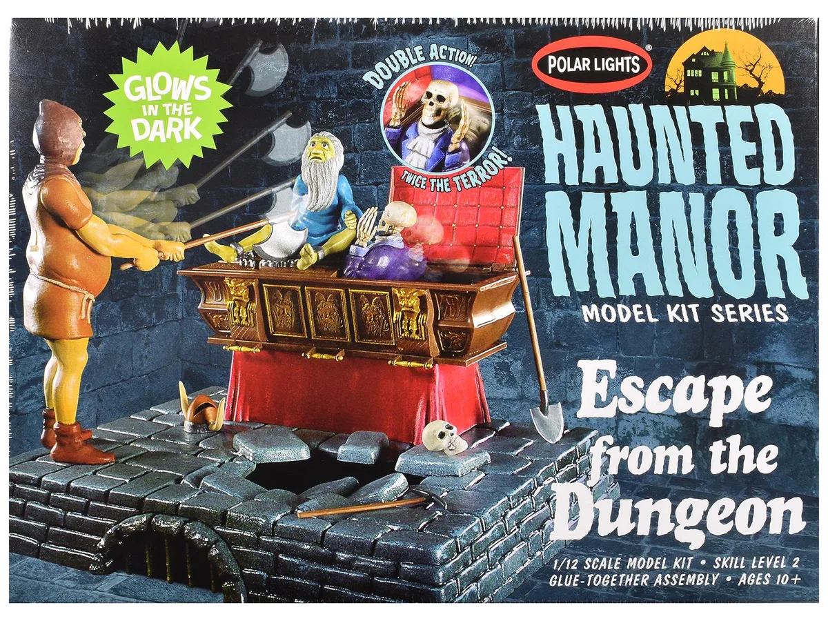 Polar Lights Polar Lights Haunted Manor Escape Dungeon Diorama 1/12 43 Parts 8.75in Base — product photo