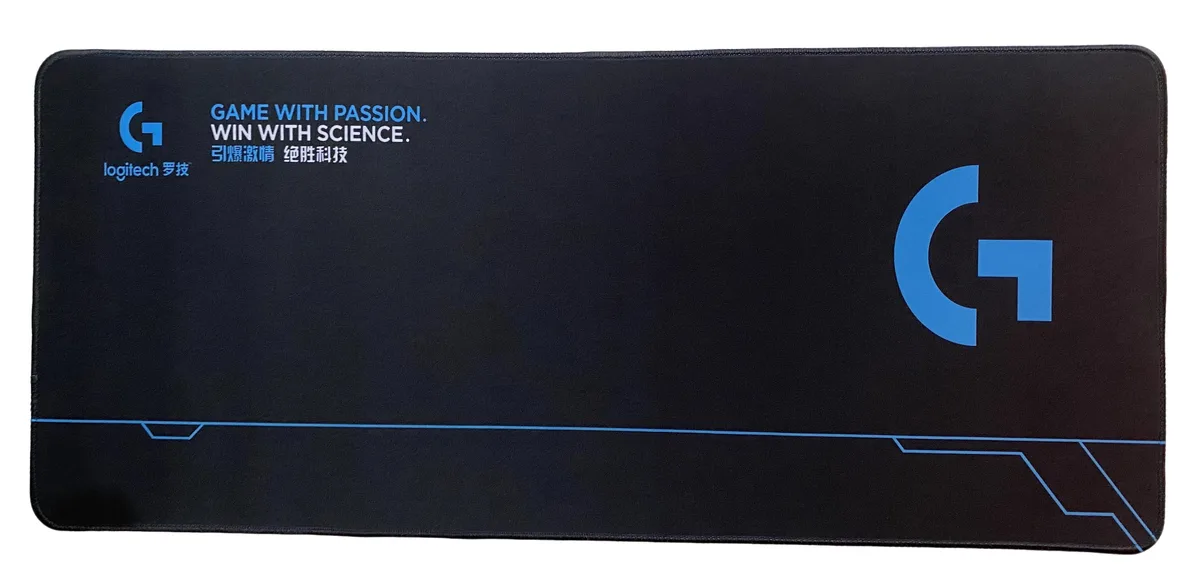 Logitech Logitech Desk Mat Studio Series 27.5" x 11.8" Black — product photo