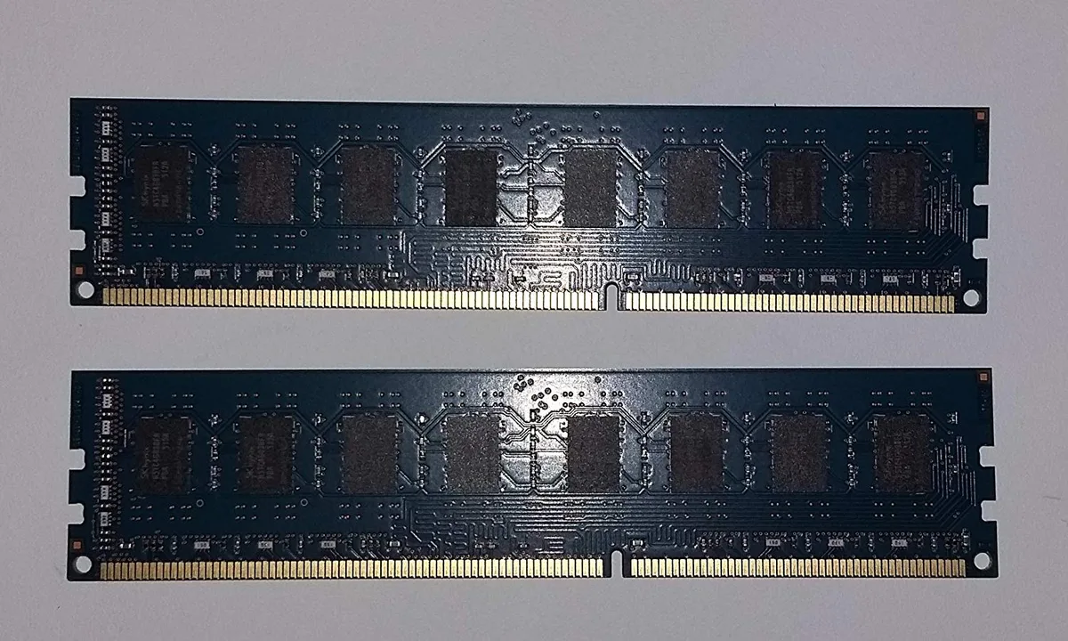 SK hynix SK hynix 16GB 2x8GB DDR3 PC3L-12800U 1600MHz 1.35V CL11 memory upgrade — product photo