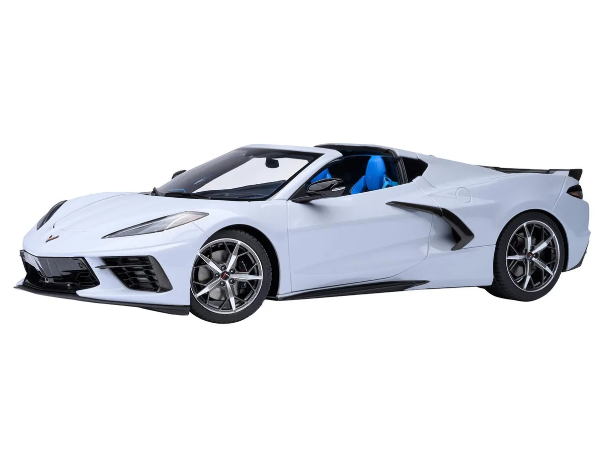 Autoart Autoart 2020 Chevrolet Corvette C8 Stingray Ceramic Matrix Gray Metallic 1/18 hobby collectible — product photo