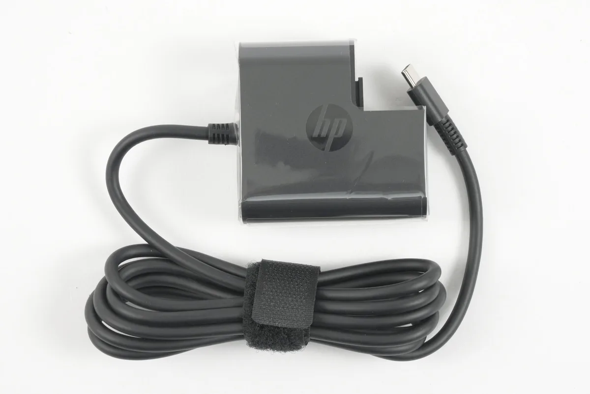 HP HP 860066-003 45W USB-C power adapter — product photo