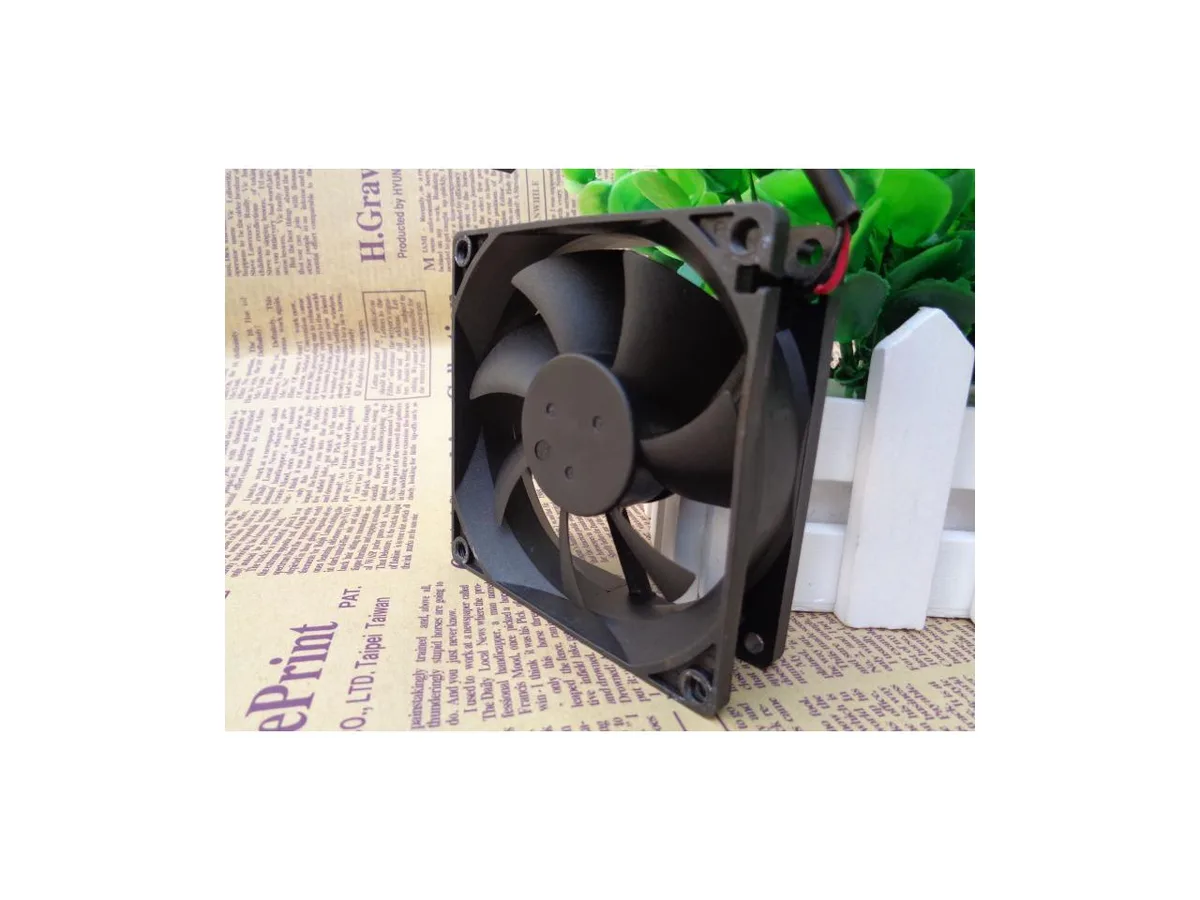 Fans Fans D80SH-12 8025 12V .18A 80x80x25mm case fan — product photo