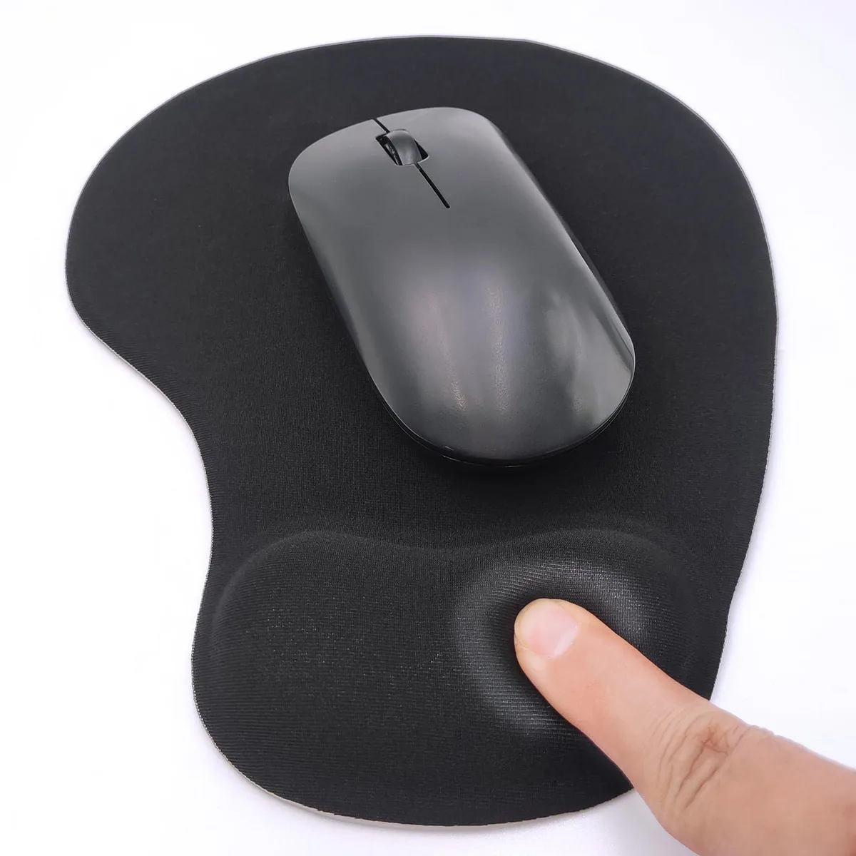 SOEWIOU SOEWIOU Ergonomic Mouse Pad with Wrist Rest, Gel, Black, 9.0 x 7.7 in — product photo