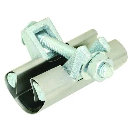 Stainless steel repair clamp with single bolt and neoprene gasket