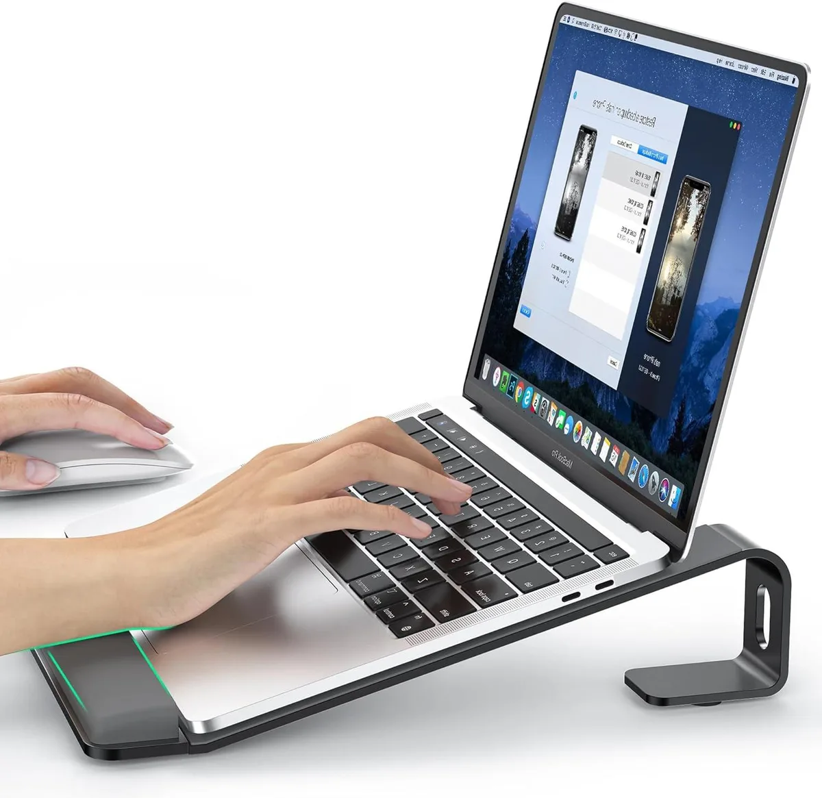 Emazne Emazne laptop cooling pad with wrist support Black 10-17 inch — product photo