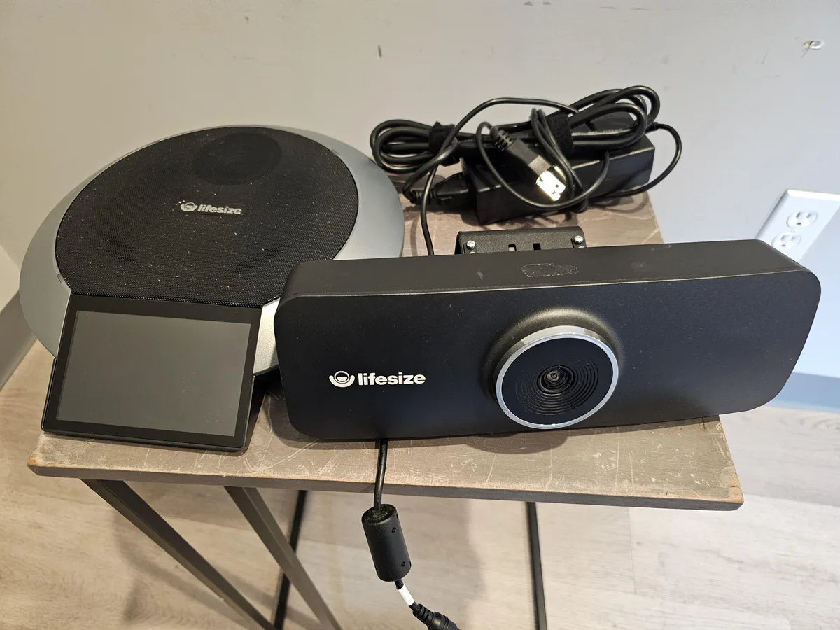 LifeSize LifeSize Icon 300 120° VoIP Conference Kit — product photo