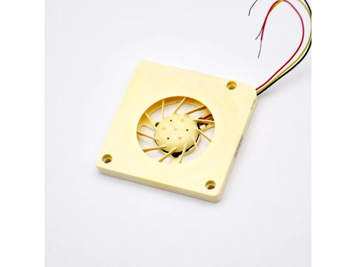 Fans Fans UB5U3-724 30mm 3-wire 5V axial case fan 15000RPM — product photo
