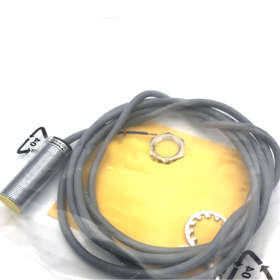 Turck Turck BI5-M18-AD4X 44110 M18 inductive sensor — product photo