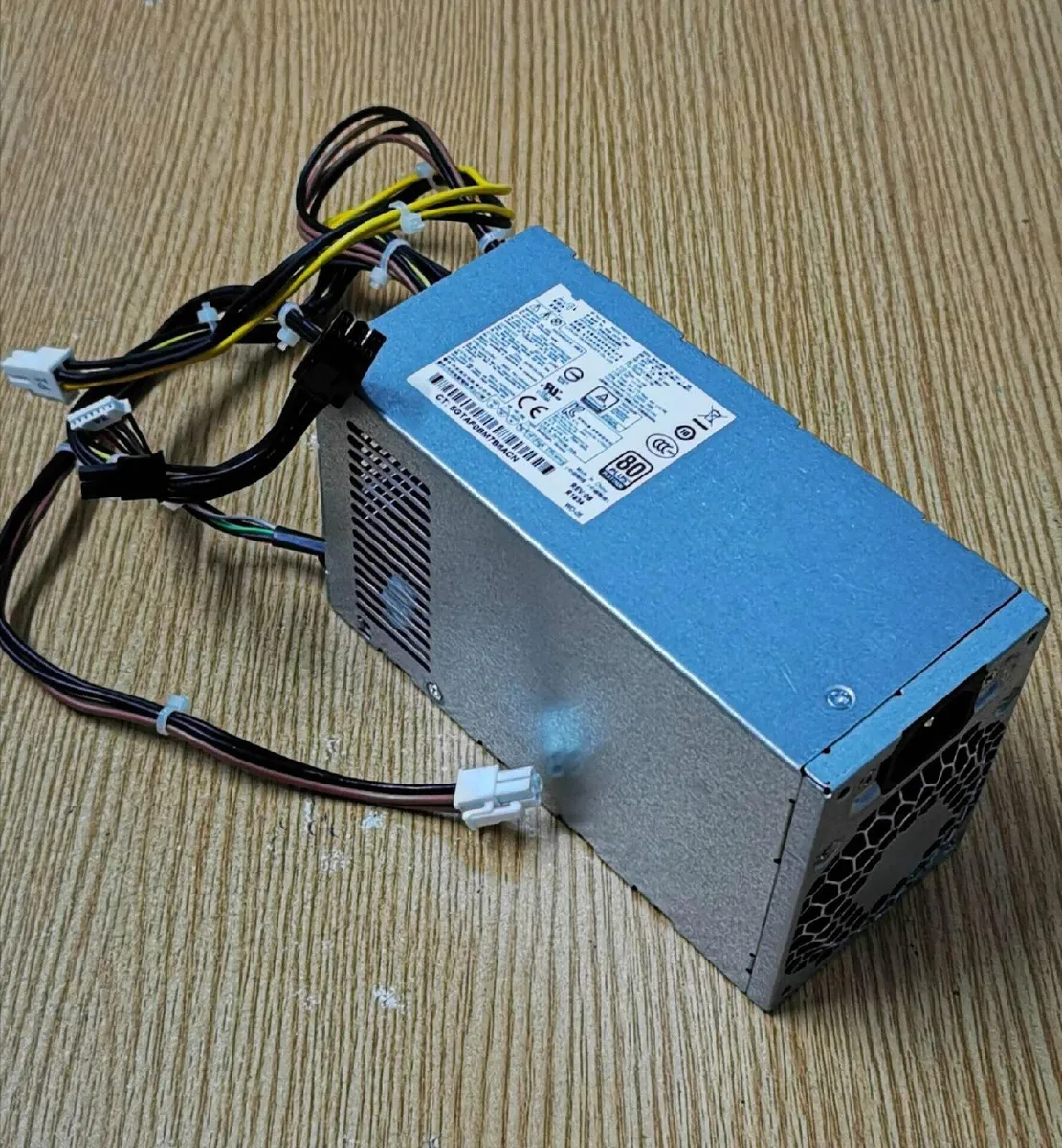 Supersuperuncle Supersuperuncle server power supply for HP 280 680 800 880 G3 G4 G5 942332-001 PA-3401-1HA — product photo