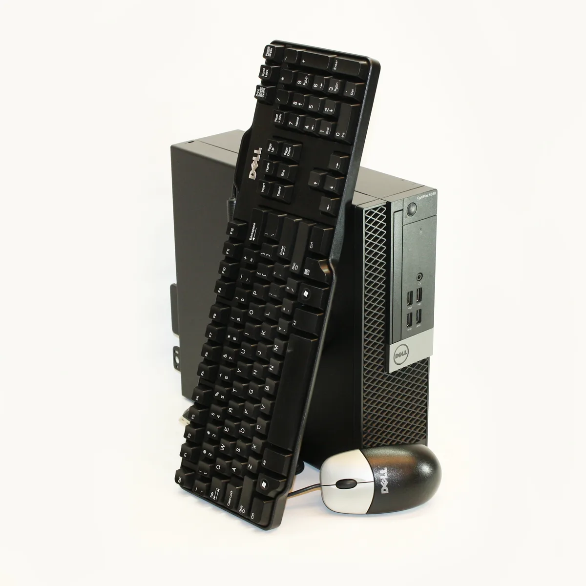 DELL DELL OptiPlex 5040 i5-6500 16GB DDR3 1TB SSD Windows 10 Pro desktop PC — product photo