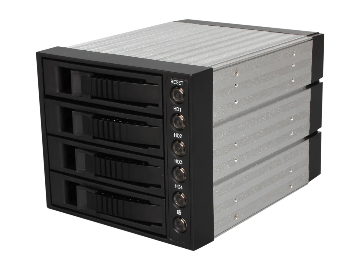 iStarUSA Inc. iStarUSA Inc. BPU-340SATA-BLACK 3x5.25" to 4x3.5" SAS/SATA 6.0Gb/s Hot-Swap Cage server accessory — product photo
