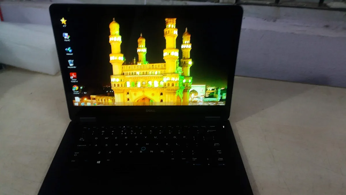 DELL DELL Latitude E7470 14.0" i7-6600U 16GB 256GB laptop — product photo