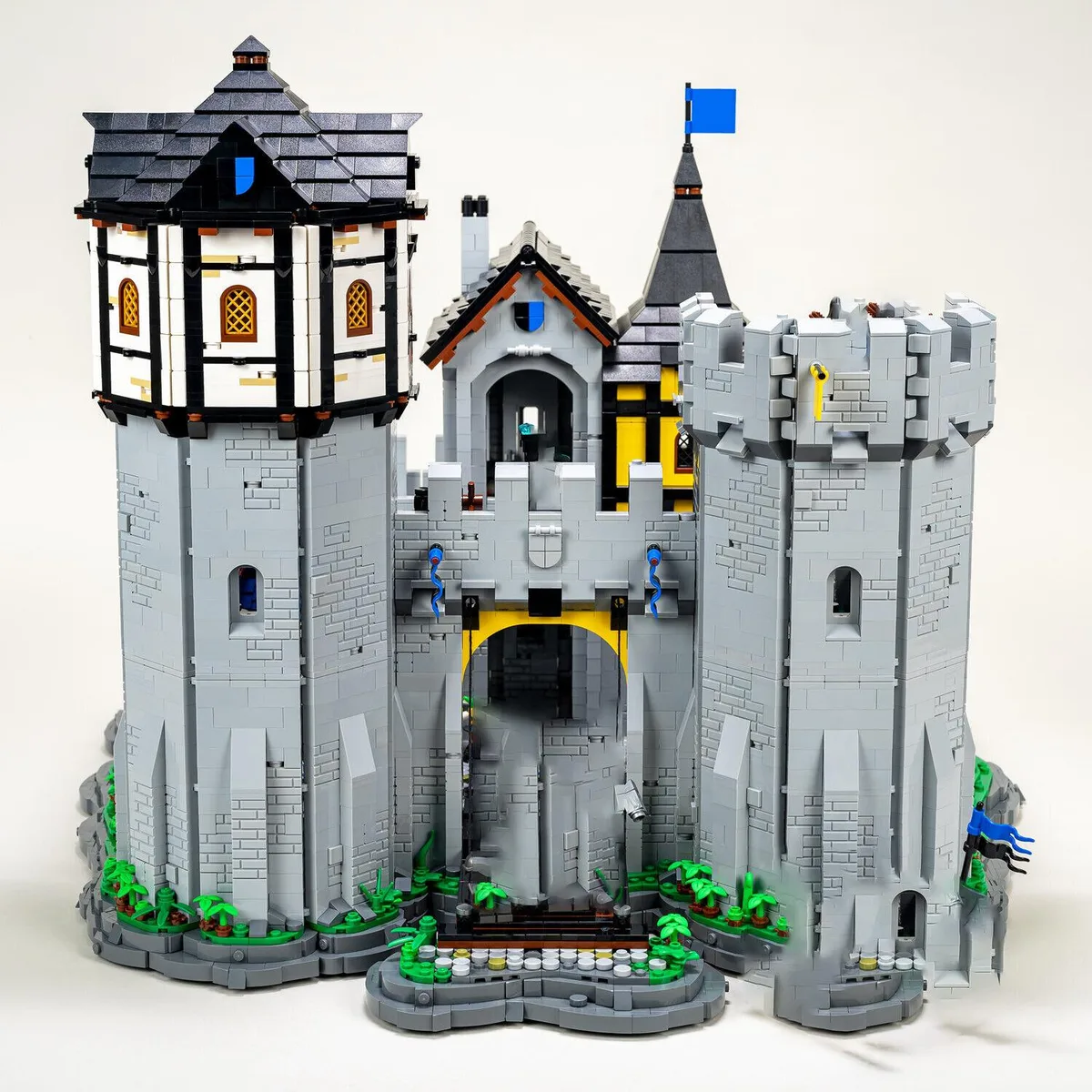 ZITIANYOUBUILD ZITIANYOUBUILD Classic Castle 10913 Pieces MOC Educational Building Set — product photo