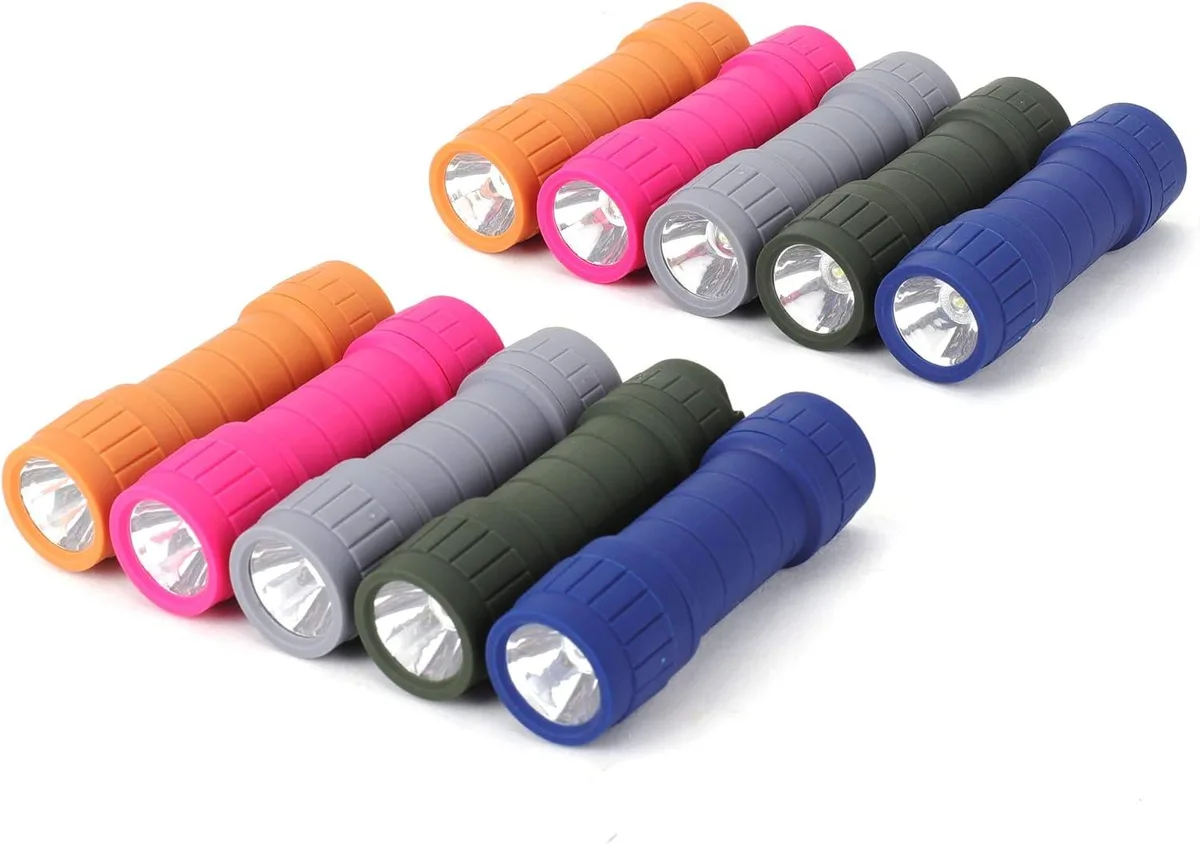 lelisten lelisten 10-Pack Mini Flashlights 100 Lumen 30 AAA Batteries — product photo