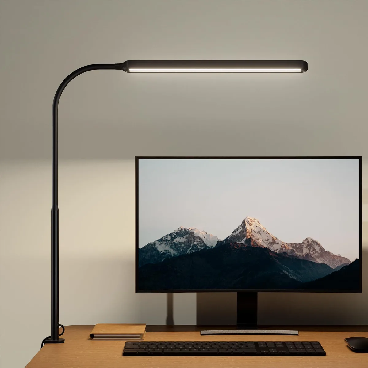  Verilux SDDL04-9010401B accent lighting 16 in 500 lm 7.5 W 360° gooseneck clamp touch 3 colour dimming black — product photo