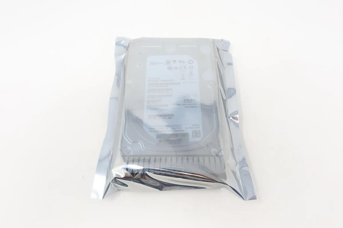 HP HP MB8000GFECR 8TB 3.5" SATA 7200RPM 512e internal hard drive — product photo